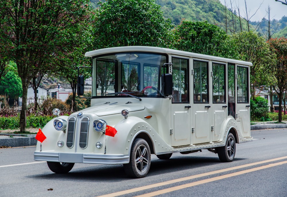 11座宝马款电动老爷车（8112K）